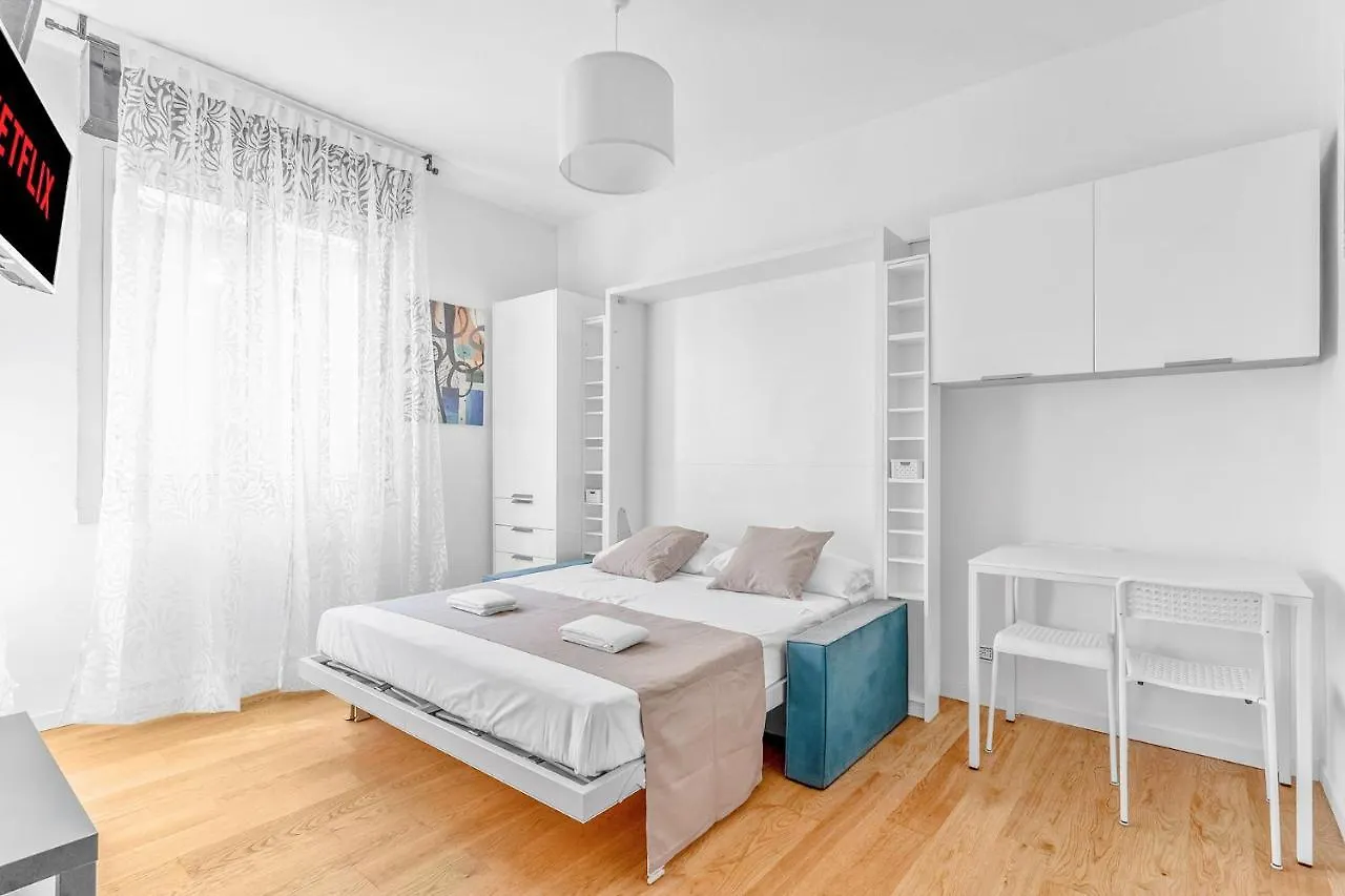 Casa Da Suite Compatta ميلان 0*,